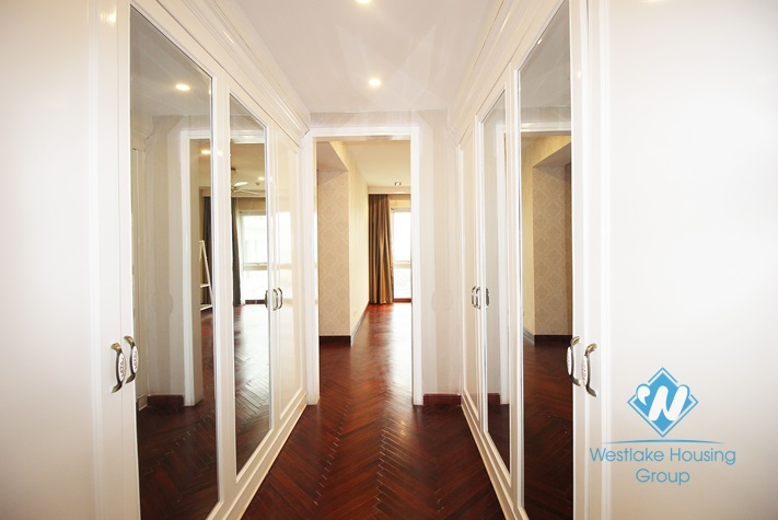 A nice penthouse for rent in P building, Ciputra, Ha Noi